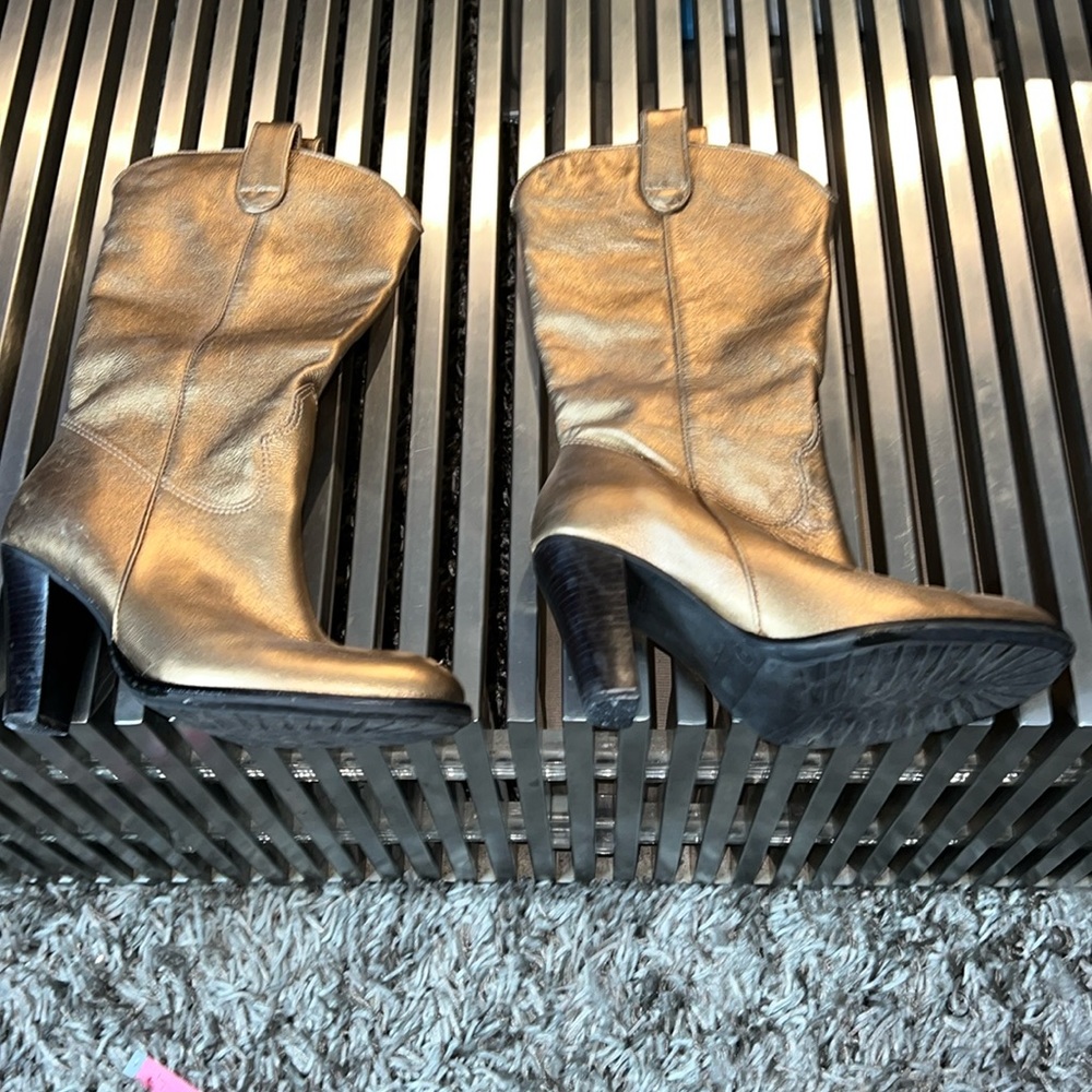 Gold round toe cowboy boots. Gently worn with loved PRICE IS FIRM